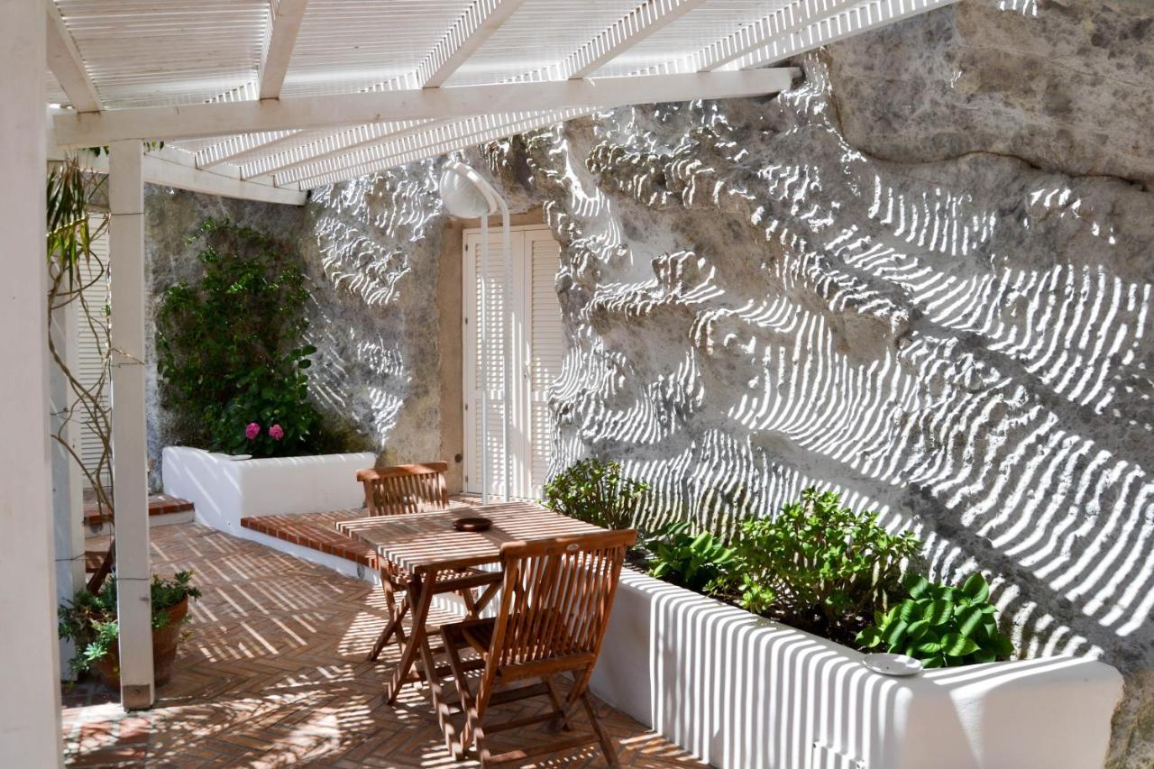 Maridea - Cave Suites Понца Екстериор снимка